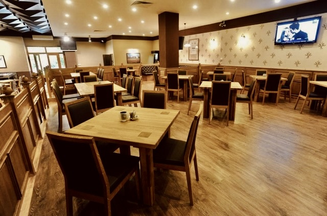 Fordan café interior